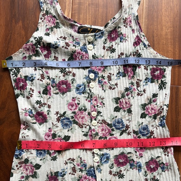 Floral Sleeveless Maxi Dress - Picture 10 of 14